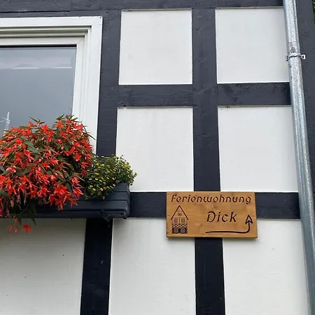 Dick * Шмалленберг